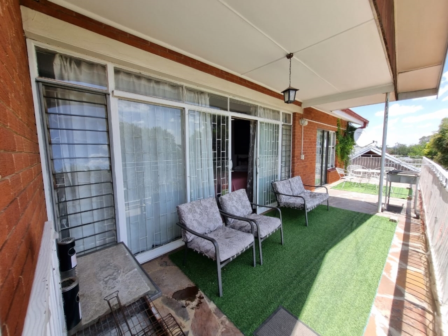 4 Bedroom Property for Sale in Generaal De Wet Free State